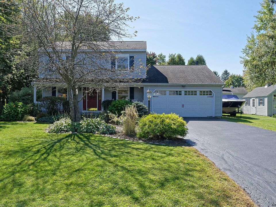 1st image of 35 Birch Glen Dr