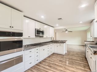 9160 Aqua Dr, Boerne, TX 78006