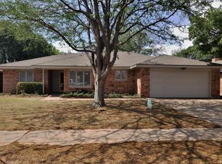5733 67th St, Lubbock, TX 79424