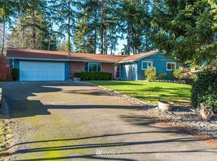 2517 Olympic Dr, Oak Harbor, WA 98277