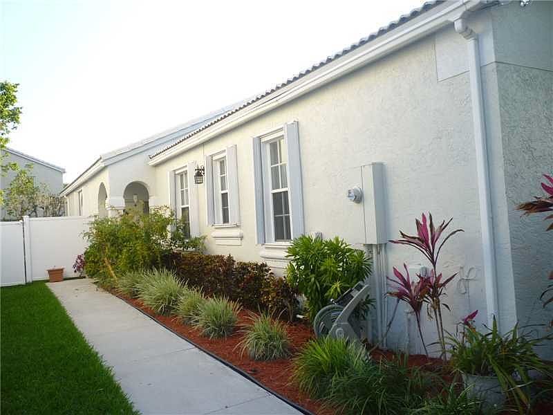 2nd image of 15782 NW 11th St