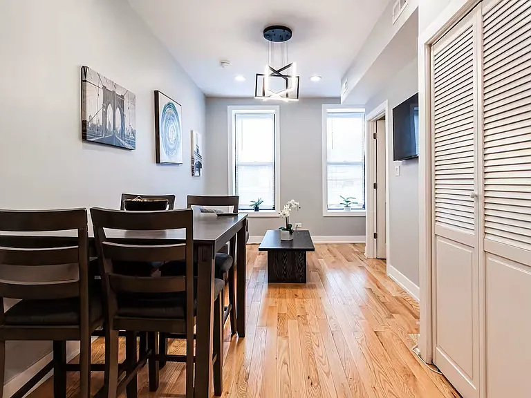 1624 W Beach Ave #BF — Photo 5