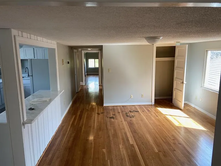 737 W Princess Anne Rd #3 — Photo 8