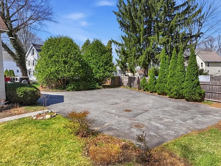 17 Church Ct — Photo 19