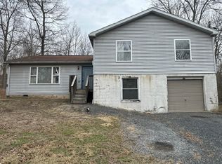 3477 Frontier Rd, East Stroudsburg, PA 18302