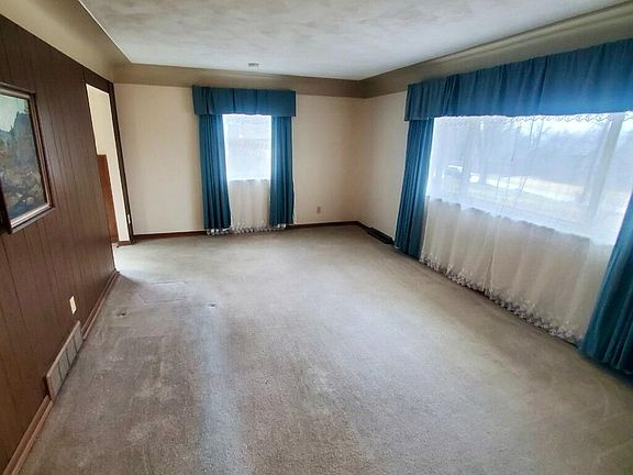 4th image of 9210 Harrison Rd