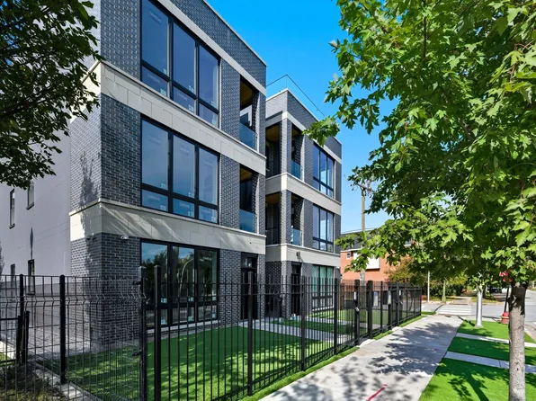 3902 S Lake Park Ave #2, Chicago, IL 60653