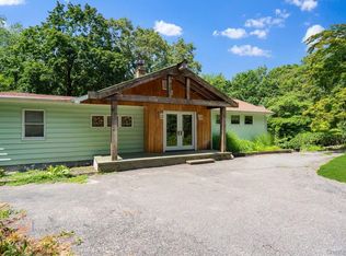 64 Sally Ln, Ridge, NY 11961