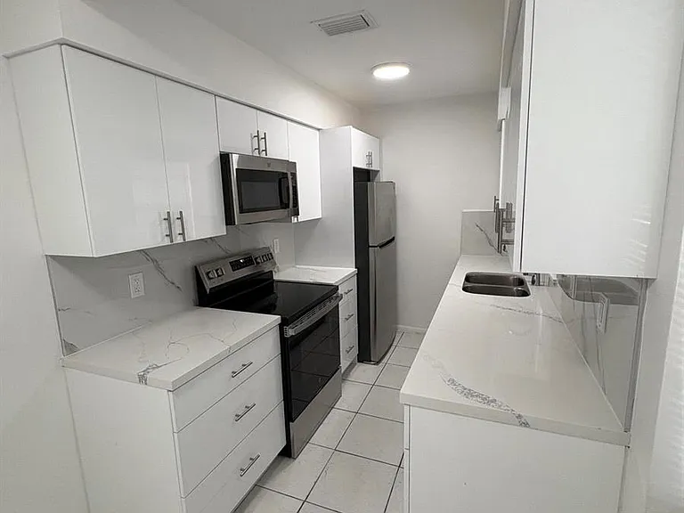 4031 NW 30th Ter #1 — Photo 1