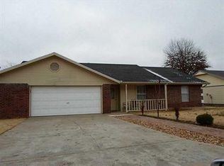 807 N 27th St, Rogers, AR 72756