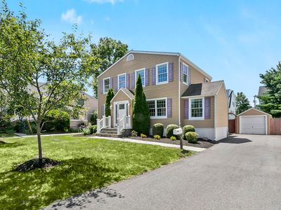 204 Eastlawn Street, Fairfield, CT, 06824