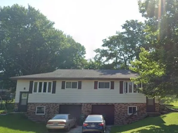 415 Valley St, Mount Horeb, WI 53572