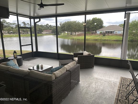 4th image of 2136 Willesdon Dr E