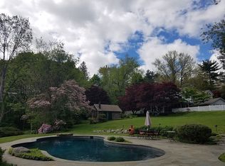 208 Chestnut Hill Rd, Wilton, CT 06897