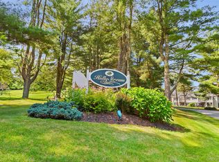103 Holly Stream Ct, Brewster, NY
