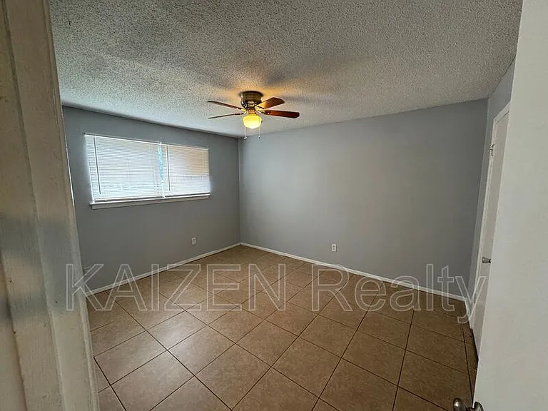 151 N Belvedere Blvd #12 — Photo 5