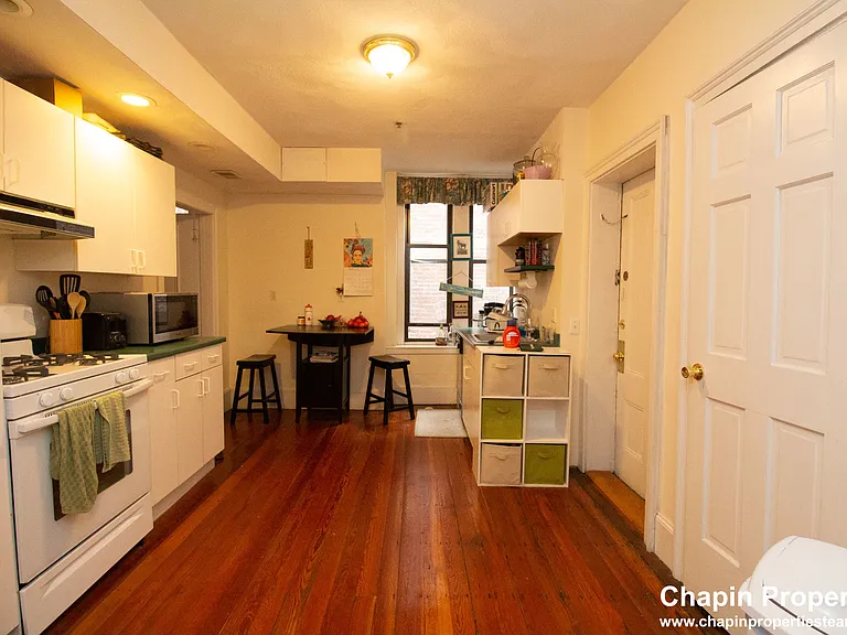 209 Washington St #4 — Photo 12