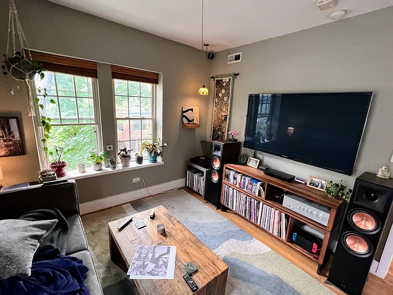 2215 N Bissell St #4 — Photo 6