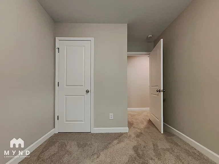 157 McKinnon Ave NE — Photo 8