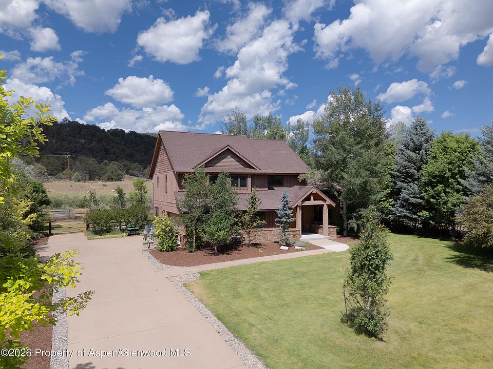 1st image of 33 Iron Horse Rd
