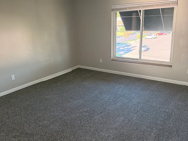 3028 Pemberton Dr #6 — Photo 6