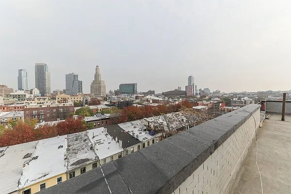 Rented by Highline Residential | media 129