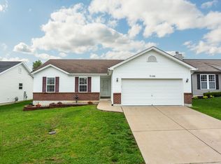 2166 Warwick Castle Dr, Imperial, MO 63052