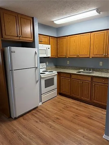 120 Houma Blvd #18 — Photo 6