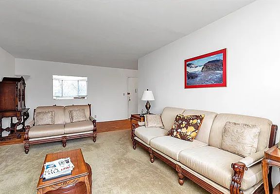 4th image of 220-55 46th Ave #6Z