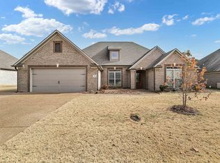 20 Garrison Dr, Jackson, TN 38305