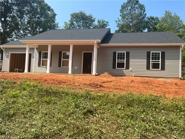 160 Gwyn St, Mocksville, NC 27028