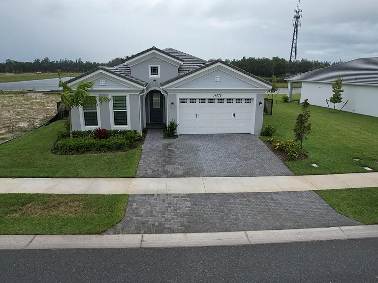 14075 Spruce Pine Dr — Photo 2