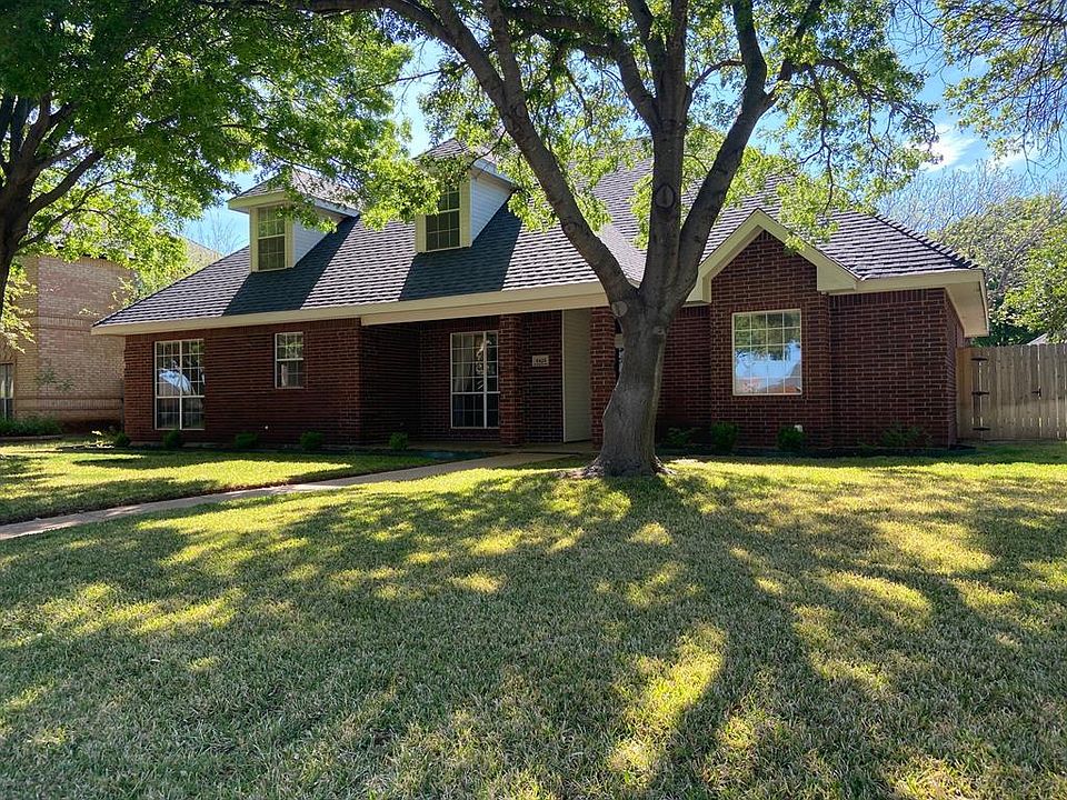 1st image of 6426 Bay Hill Dr
