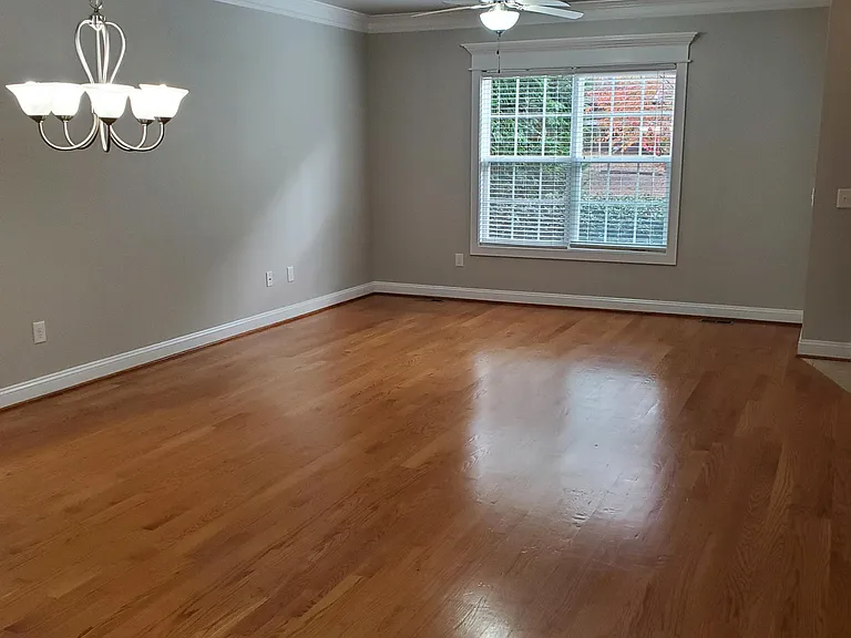 1204 James St — Photo 3
