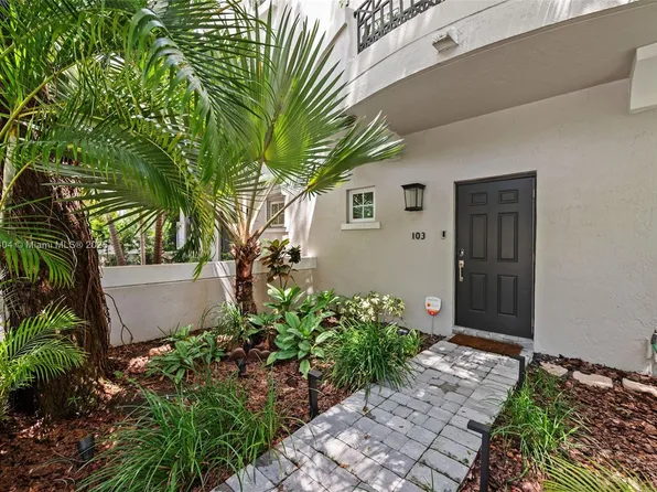 261 Navarre Ave #A-3, Coral Gables, FL 33134