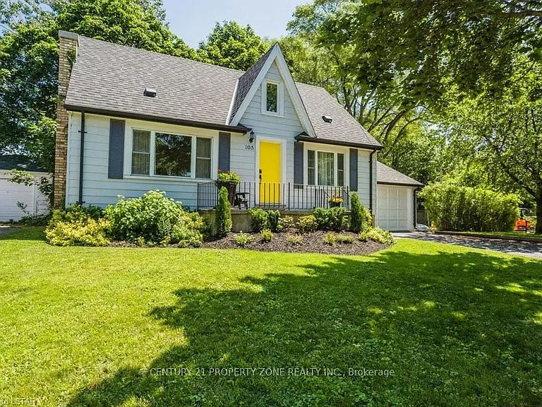 105 Foster Ave — Photo 3