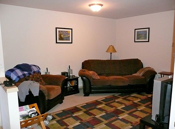 2nd image of 505 Quince St SE #2
