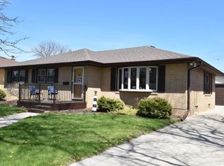 707 Echo Ln, Racine, WI 53406