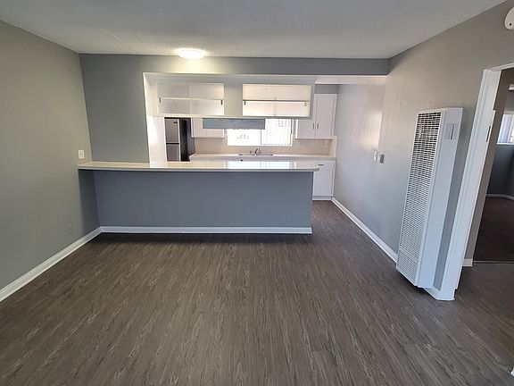 5th image of 1711 Marine Ave #3