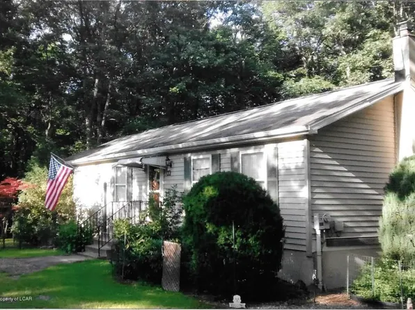 73 Davos Cir, Zion Grove, PA 17985