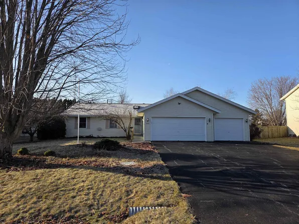 5836 Longest Dr, South Beloit, IL 61080