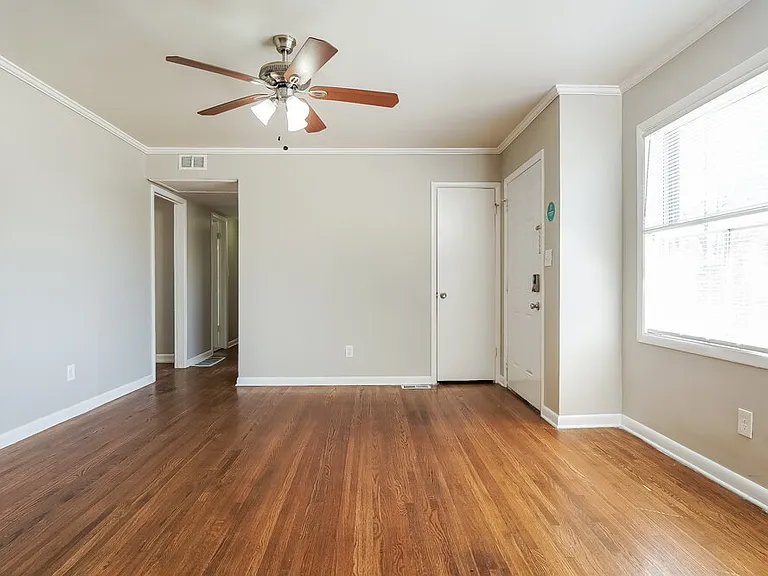 224 Tanglewood Cir — Photo 6
