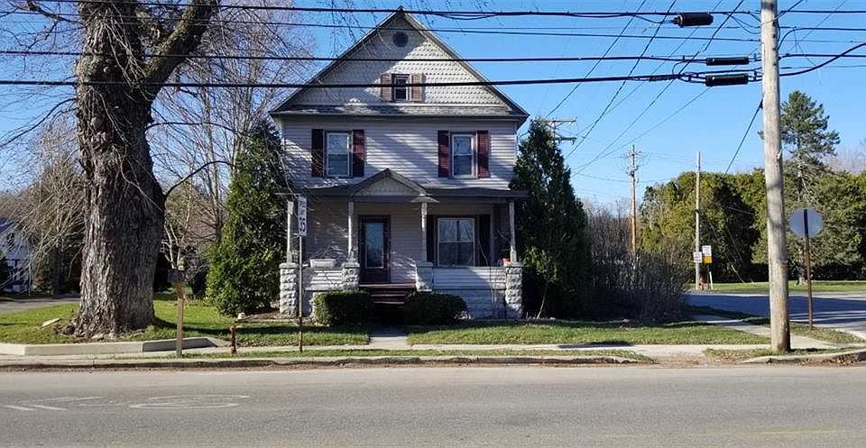 1st image of 393 E Erie St