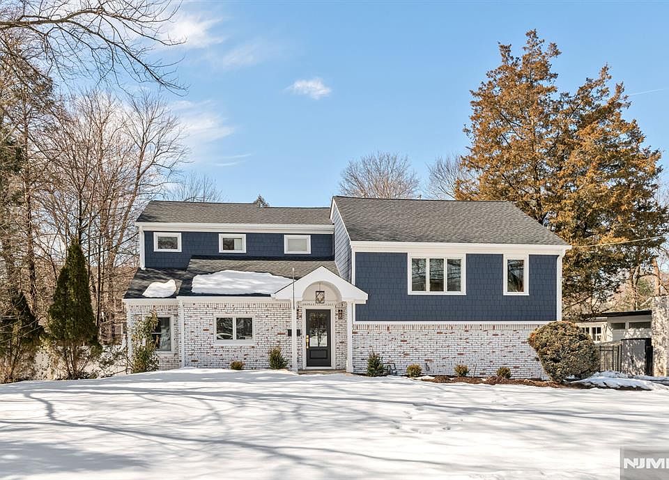 1st image of 35 Lloyd Rd