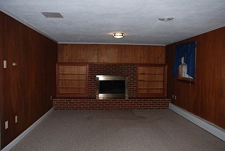 5th image of 200 Vine Ave