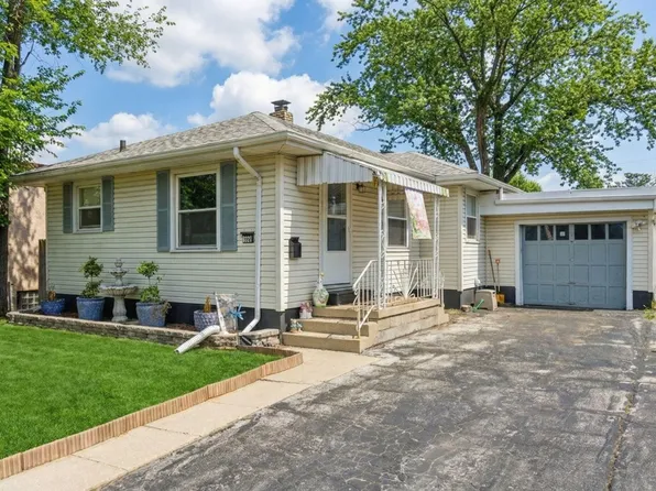 6611 Arkansas Ave, Hammond, IN 46323