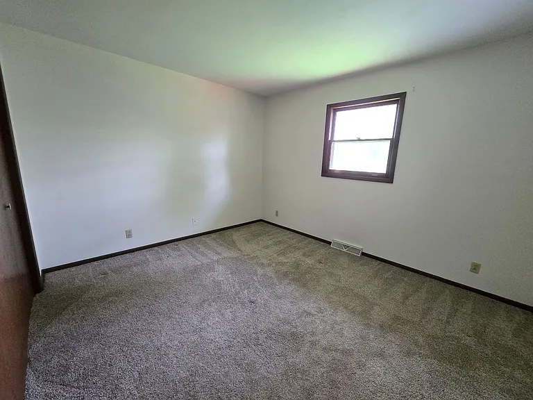 1705 Linda Ln — Photo 7