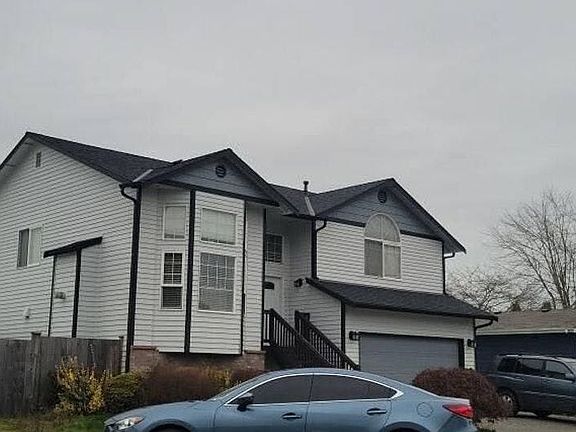 3rd image of 16957 158th Pl SE