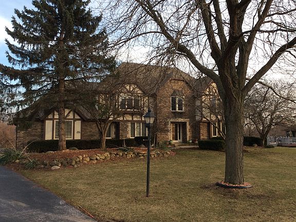 W236N3360 Fieldside Ct