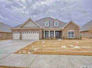 4536 Blairmont Dr SE, Owens Cross Roads, AL 35763